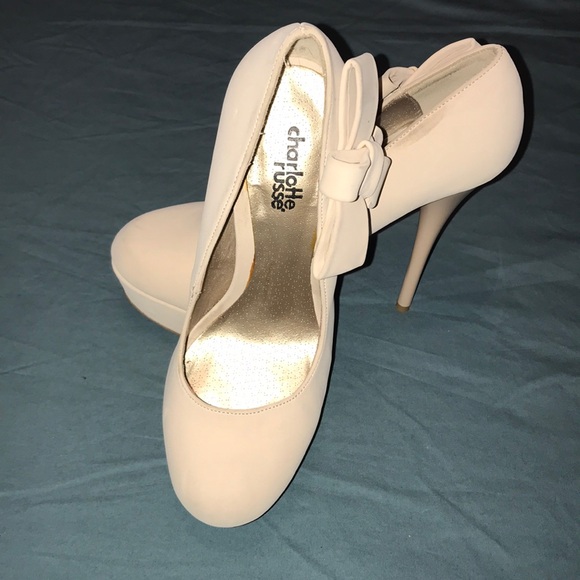 Charlotte Russe Shoes - Nude Color Bow Heels - Size 6